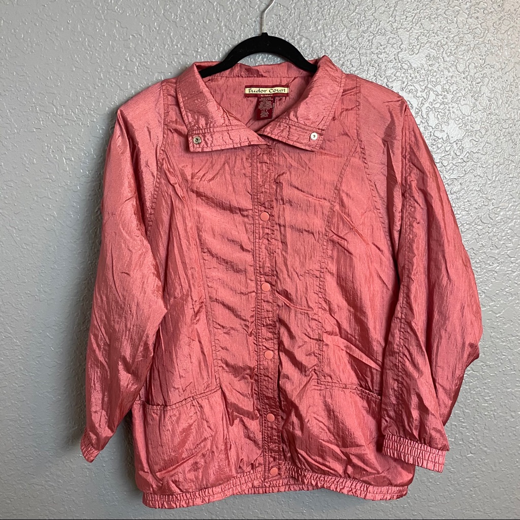 Vintage Tudor Court Blush Wind Breaker Large
